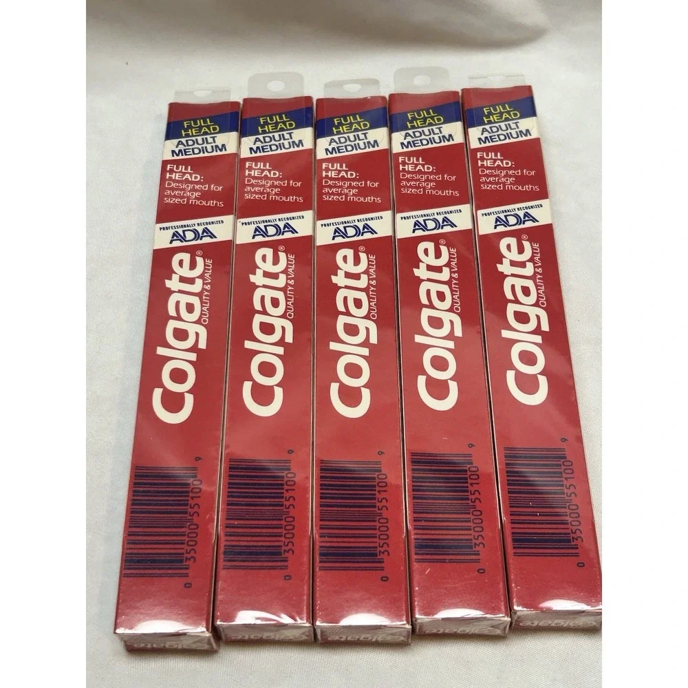 VTG Colgate Full Head Adult Medium Toothbrushes New Lot Of Five